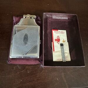 Vintage 1930's Ronson Princess Lighter